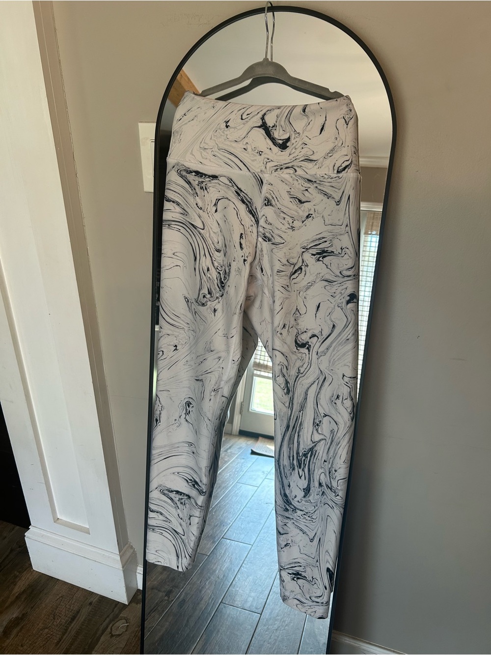 Balance Collection Marble-Print Leggings Size M